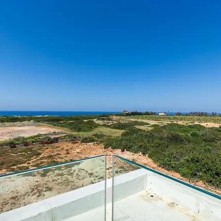 Sea Point Villa Coral Bay