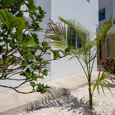 Sea Point Villa Coral Bay